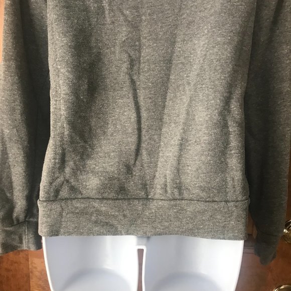 Alternative Earth Hogwarts Alumni w/School Crest Gray V-Neck Sweatshirt Large - Picture 11 of 12